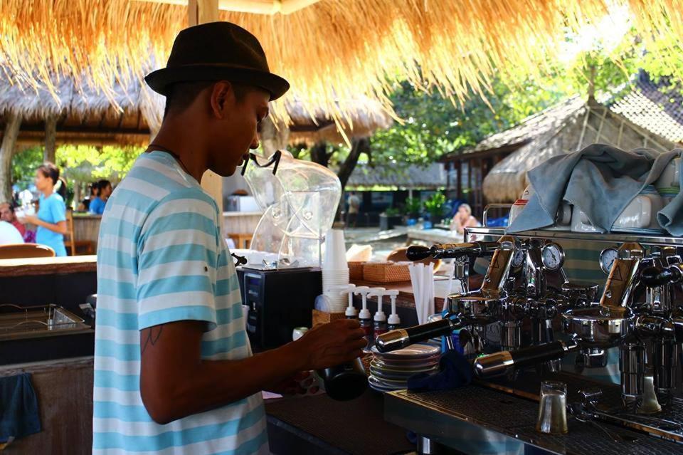 Oceans 5 Dive Resort Gili Air Bagian luar foto