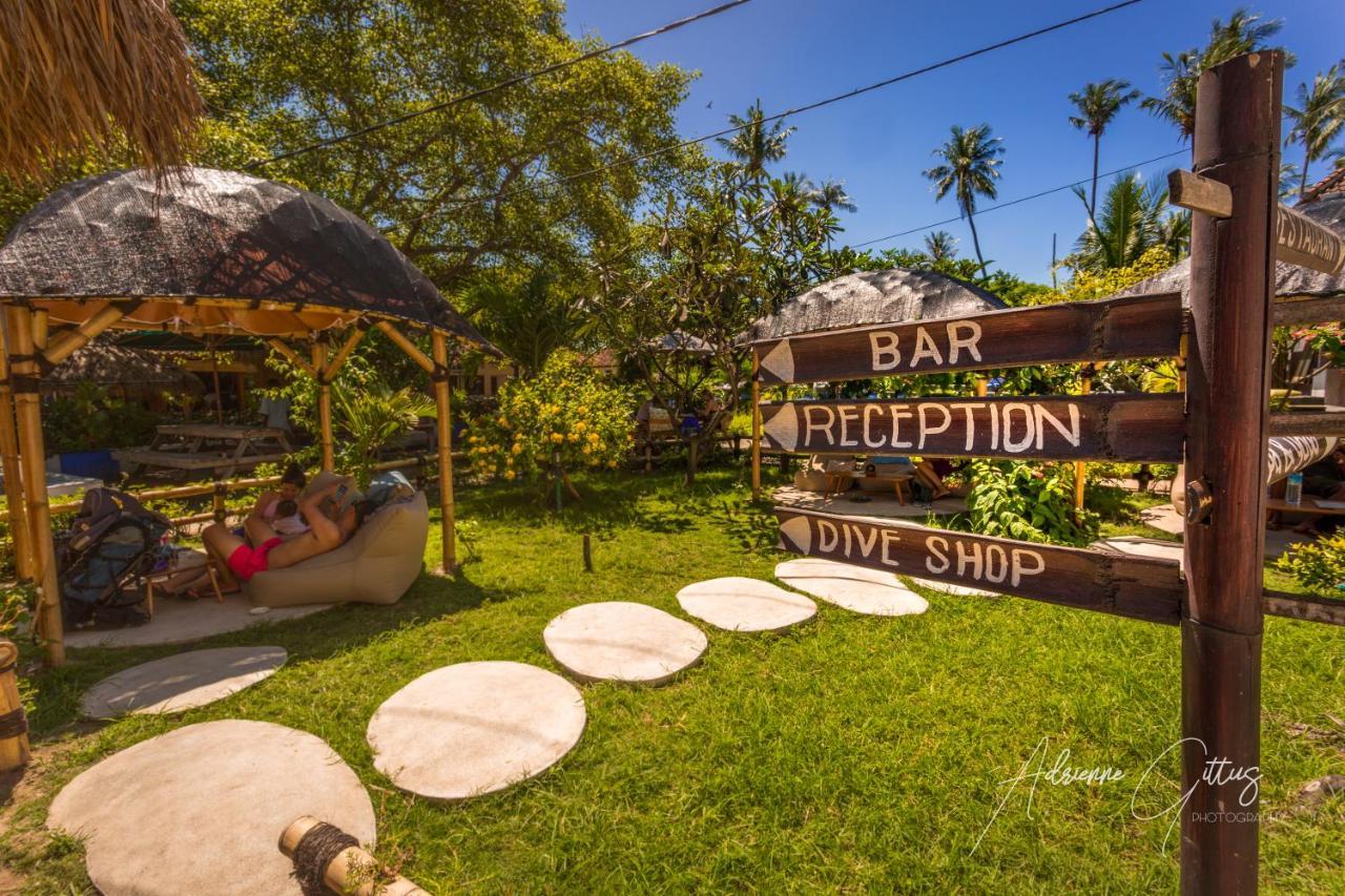 Oceans 5 Dive Resort Gili Air Bagian luar foto