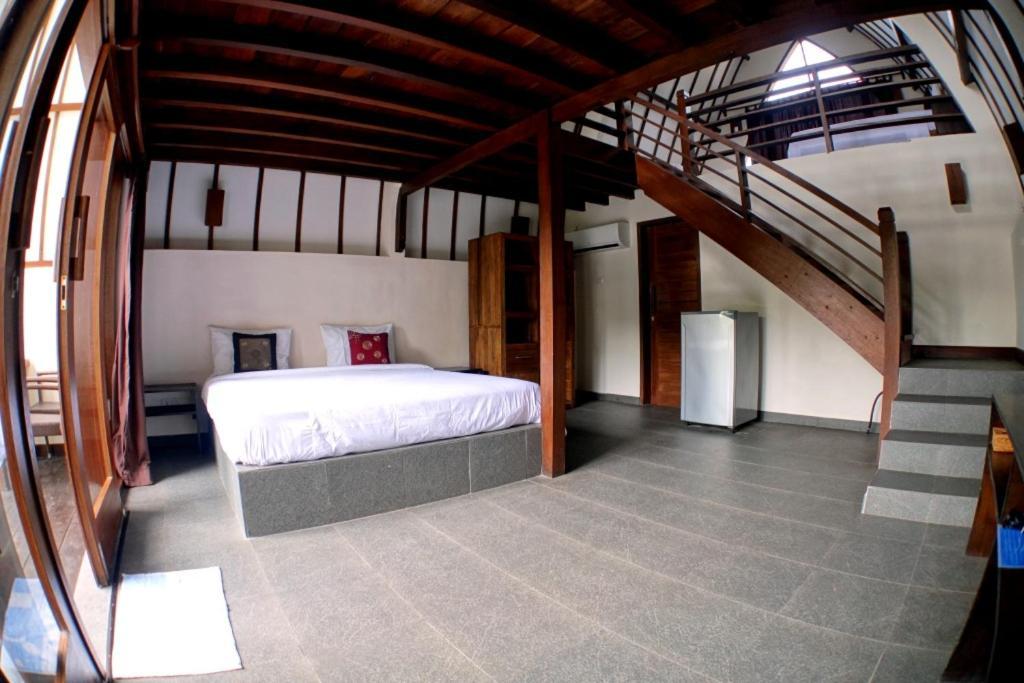 Oceans 5 Dive Resort Gili Air Bagian luar foto