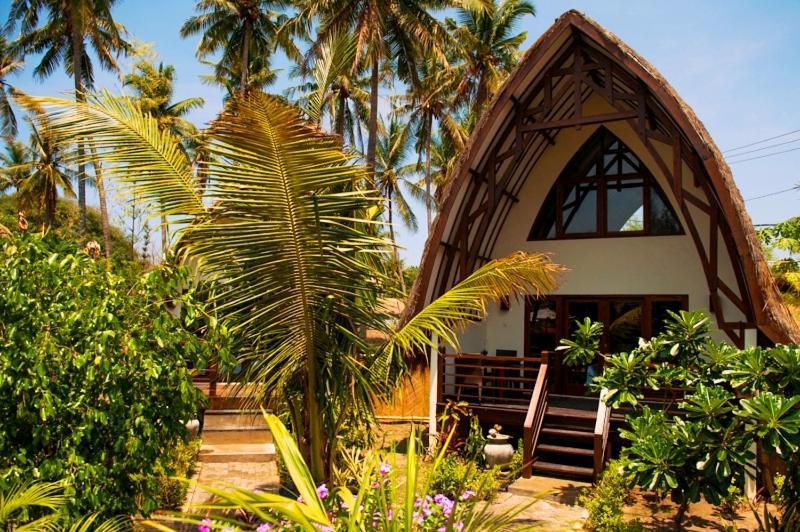 Oceans 5 Dive Resort Gili Air Bagian luar foto
