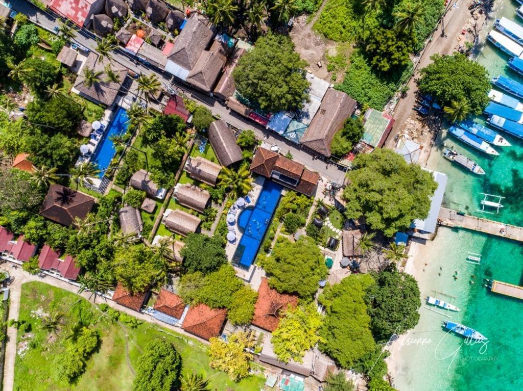 Oceans 5 Dive Resort Gili Air Bagian luar foto
