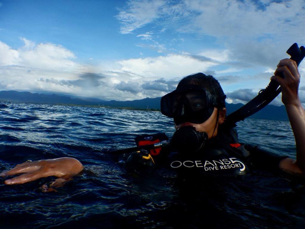 Oceans 5 Dive Resort Gili Air Bagian luar foto